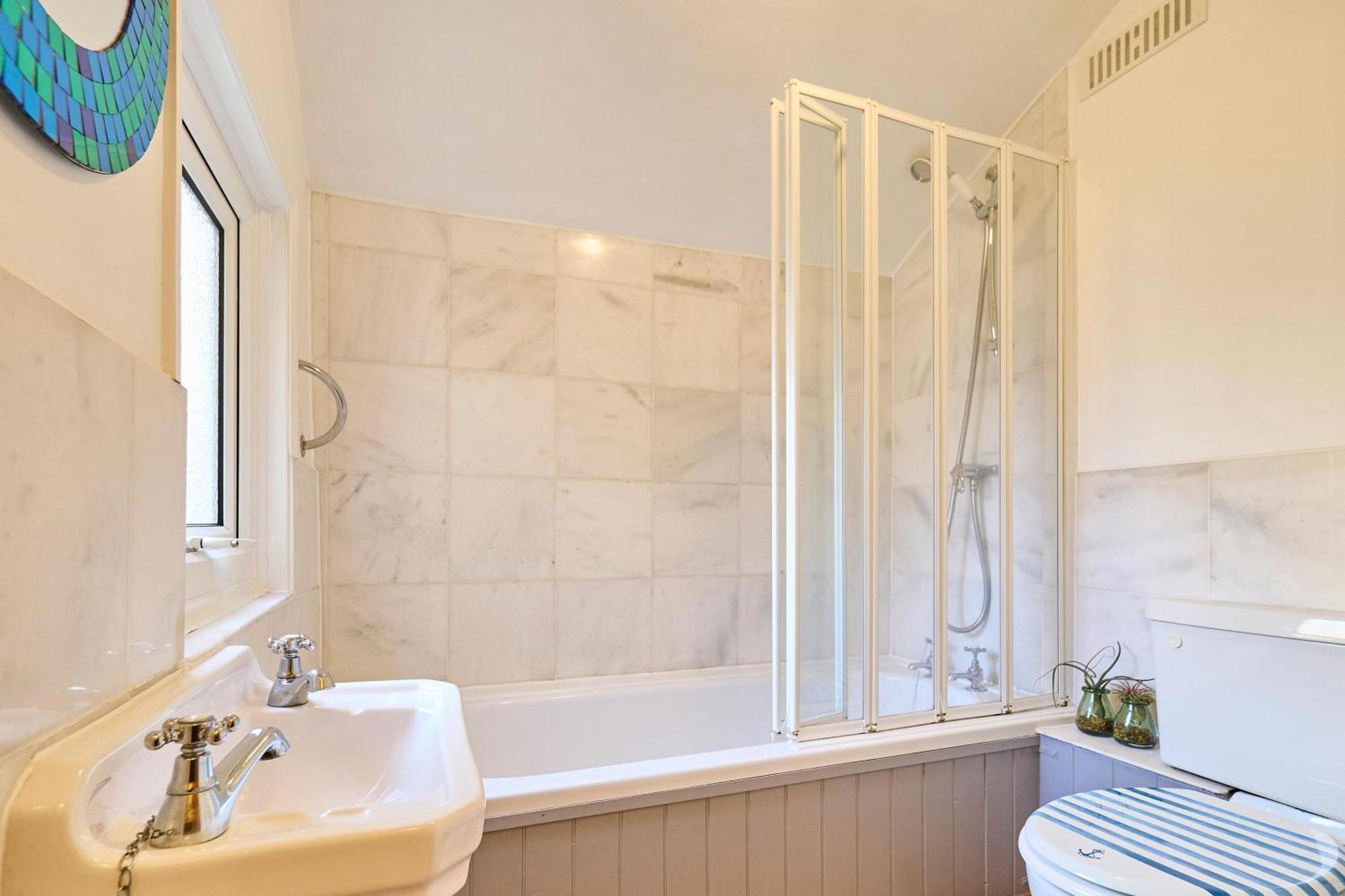 Host & Stay - Ethelbert Cottage 브로드스테어즈 외부 사진