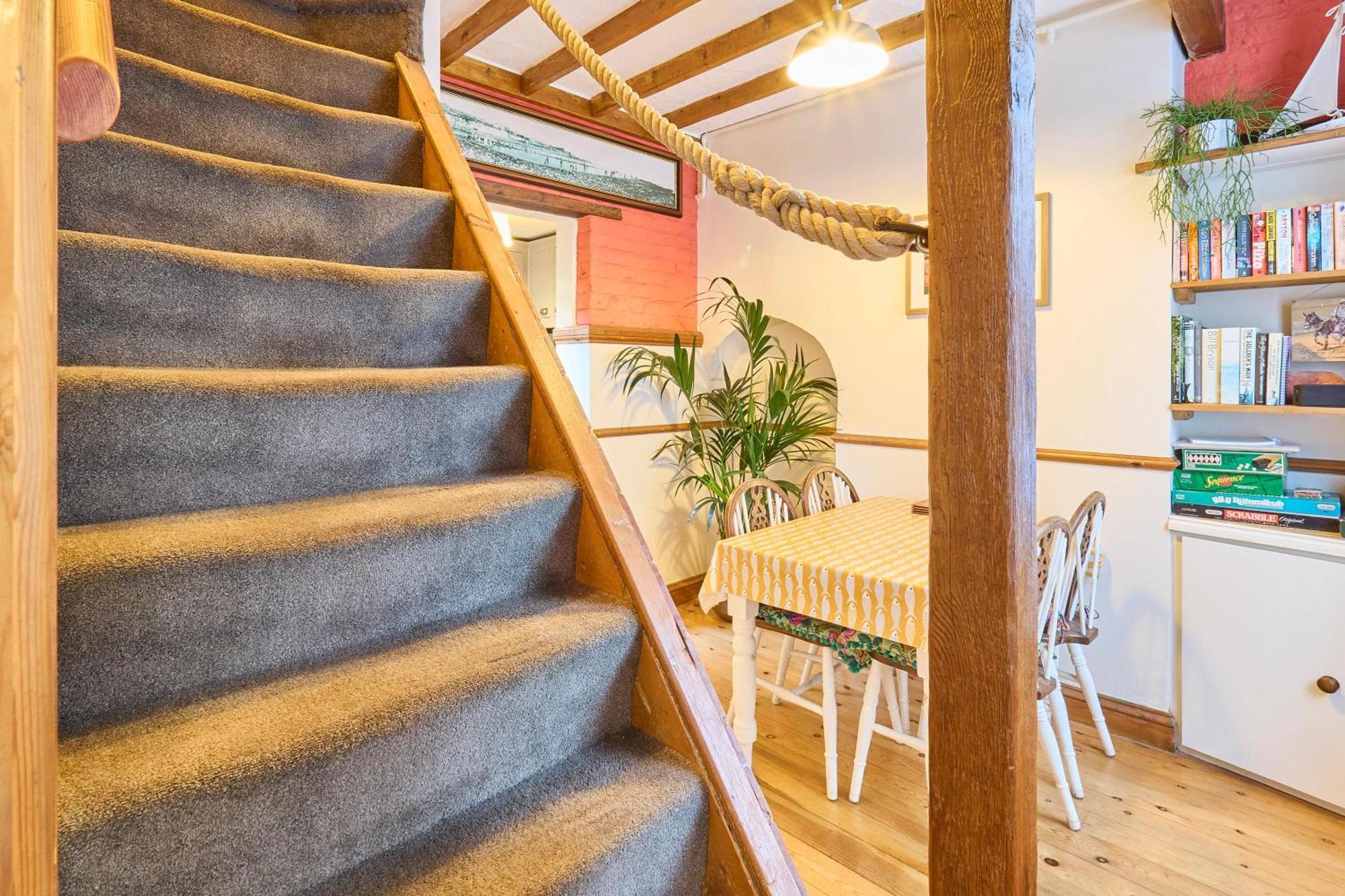 Host & Stay - Ethelbert Cottage 브로드스테어즈 외부 사진